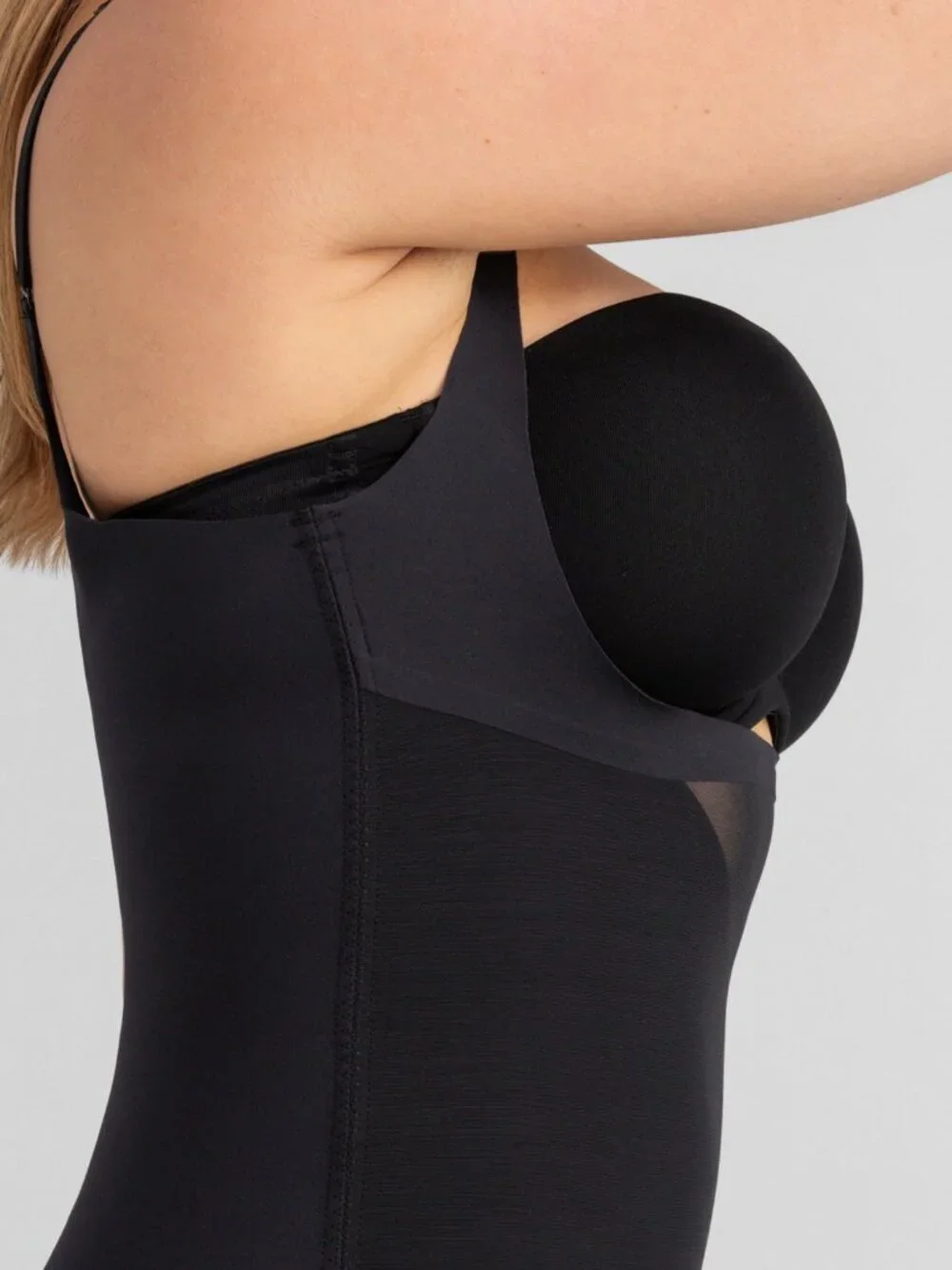 Slimming NWT Honeylove Open-Bust Mid-Thigh Bodysuit - Size M Shapewear